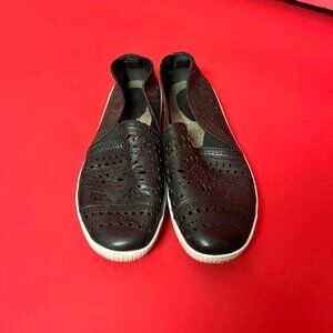 Earth / Black leather flats with holes and thick soles 🖤🤍​